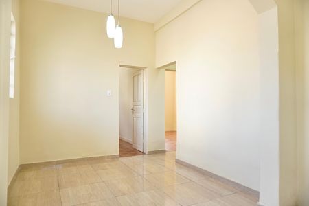 Casa para alugar com 85m², 2 quartos e sem vaga Casa para alugar com 85m², 2 quartos e sem vagaSala