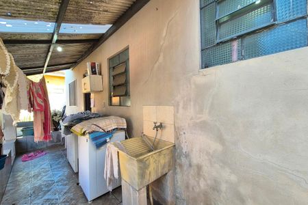 Casa à venda com 250m², 5 quartos e 2 vagasÁrea de Serviço