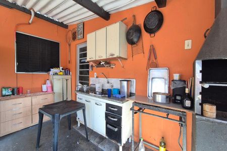 Casa à venda com 250m², 5 quartos e 2 vagasÁrea comum - Churrasqueira