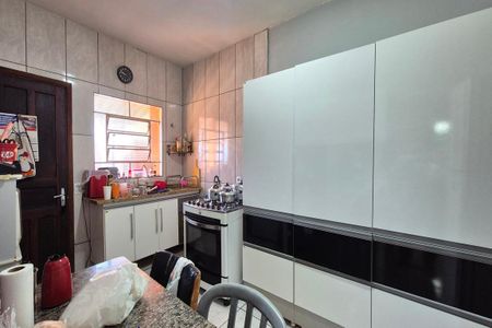 Casa à venda com 250m², 5 quartos e 2 vagasCozinha 