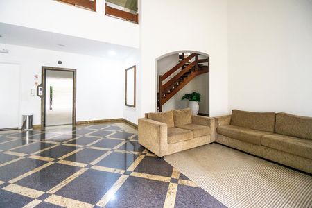 Apartamento para alugar com 127m², 3 quartos e 2 vagasHall social