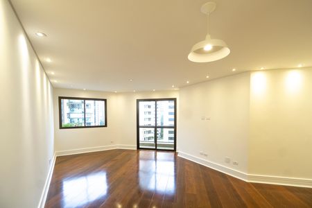 Apartamento para alugar com 3 quartos, 127m² em Tatuapé, São Paulo