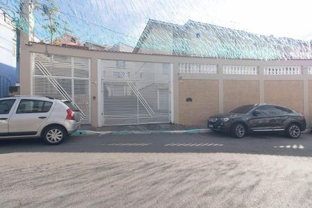 Casa de condomínio à venda com 153m², 2 quartos e 3 vagas Casa de condomínio à venda com 153m², 2 quartos e 3 vagasFachada