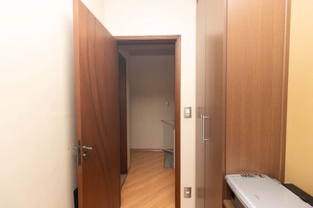 Casa de condomínio à venda com 153m², 2 quartos e 3 vagas Casa de condomínio à venda com 153m², 2 quartos e 3 vagasEscritório