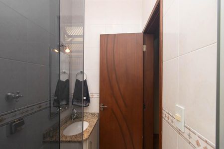 Casa de condomínio à venda com 153m², 2 quartos e 3 vagas Casa de condomínio à venda com 153m², 2 quartos e 3 vagasBanheiro Social
