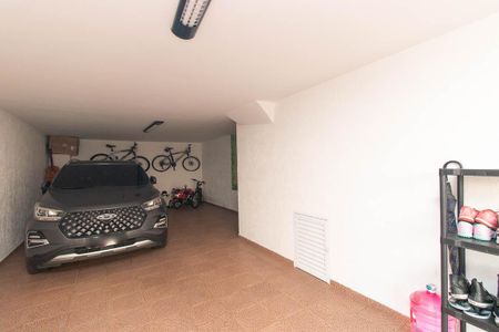 Casa de condomínio à venda com 153m², 2 quartos e 3 vagas Casa de condomínio à venda com 153m², 2 quartos e 3 vagasGaragem