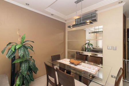 Casa de condomínio à venda com 153m², 2 quartos e 3 vagas Casa de condomínio à venda com 153m², 2 quartos e 3 vagasSala