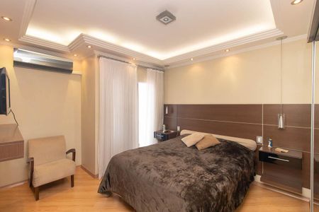 Casa de condomínio à venda com 153m², 2 quartos e 3 vagas Casa de condomínio à venda com 153m², 2 quartos e 3 vagasQuarto Suíte