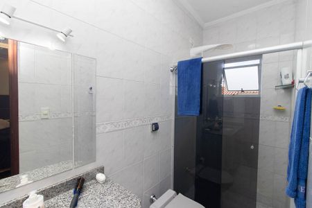 Casa de condomínio à venda com 153m², 2 quartos e 3 vagas Casa de condomínio à venda com 153m², 2 quartos e 3 vagasBanheiro da Suíte
