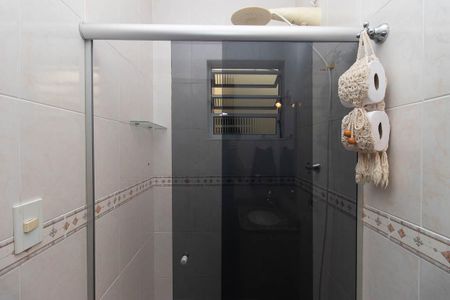 Casa de condomínio à venda com 153m², 2 quartos e 3 vagas Casa de condomínio à venda com 153m², 2 quartos e 3 vagasBanheiro Social