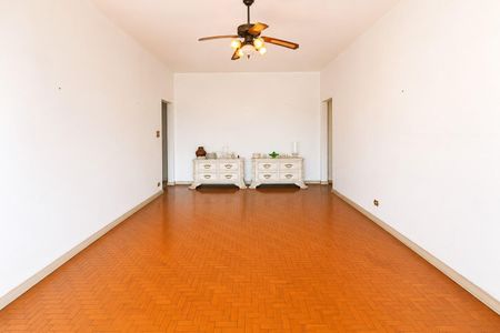 Apartamento à venda com 136m², 2 quartos e sem vaga Apartamento à venda com 136m², 2 quartos e sem vagaSala