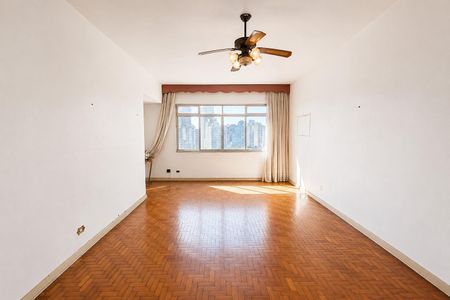 Apartamento à venda com 136m², 2 quartos e sem vaga Apartamento à venda com 136m², 2 quartos e sem vagaSala