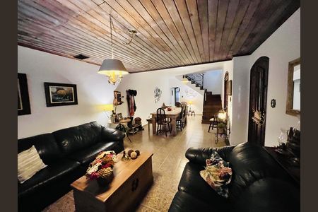 Casa à venda com 4 quartos, 299m² em Jardim Palermo, São Bernardo do Campo