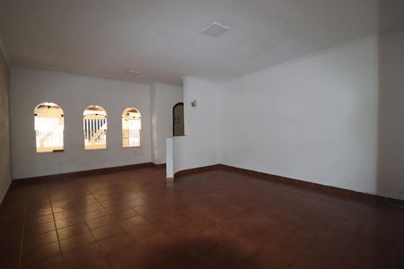 Sala de casa para alugar com 3 quartos, 300m² em Santa Terezinha, Santo André