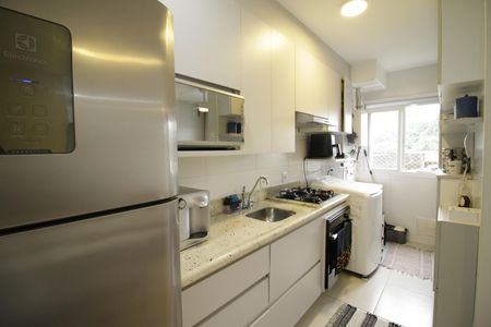 Cozinha e Área de Serviço de apartamento para alugar com 2 quartos, 52m² em Pechincha, Rio de Janeiro