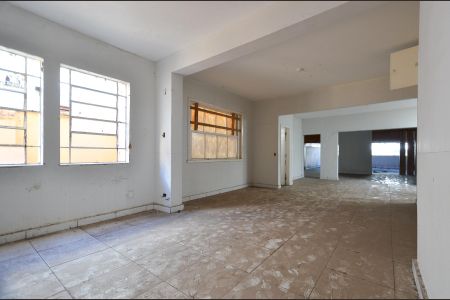Casa à venda com 481m², 4 quartos e 2 vagasSala Ambientes
