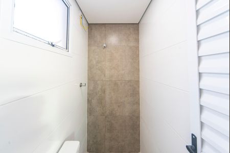 Apartamento à venda com 106m², 3 quartos e 2 vagas Apartamento à venda com 106m², 3 quartos e 2 vagasBanheiro da cobertura
