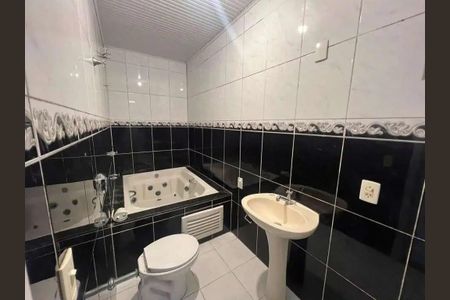 Casa para alugar com 160m², 4 quartos e 2 vagas Casa para alugar com 160m², 4 quartos e 2 vagasBanheiro 3