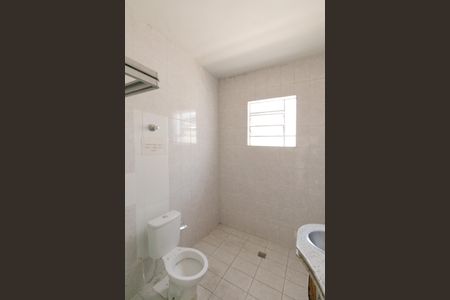 Casa para alugar com 120m², 3 quartos e 2 vagas Casa para alugar com 120m², 3 quartos e 2 vagasBanheiro social