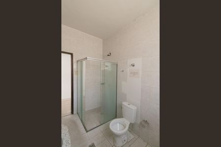 Casa para alugar com 120m², 3 quartos e 2 vagas Casa para alugar com 120m², 3 quartos e 2 vagasBanheiro social
