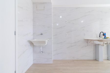 Apartamento para alugar com 39m², 2 quartos e sem vaga Apartamento para alugar com 39m², 2 quartos e sem vagaCozinha e Área de Serviço