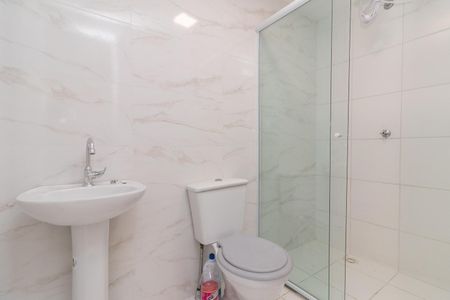 Apartamento para alugar com 39m², 2 quartos e sem vaga Apartamento para alugar com 39m², 2 quartos e sem vagaBanheiro