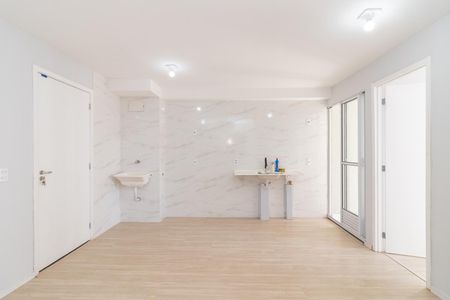 Apartamento para alugar com 39m², 2 quartos e sem vaga Apartamento para alugar com 39m², 2 quartos e sem vagaSala/Cozinha