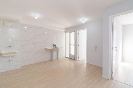 Apartamento para alugar com 39m², 2 quartos e sem vaga Apartamento para alugar com 39m², 2 quartos e sem vagaSala/Cozinha