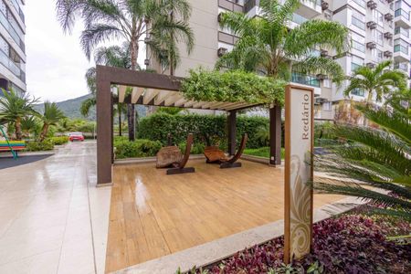 Apartamento à venda com 70m², 2 quartos e 1 vaga