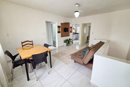 Casa para alugar com 50m², 1 quarto e 1 vagaSala