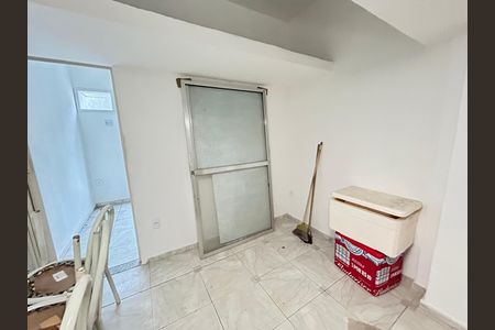 Sala de kitnet/studio para alugar com 1 quarto, 28m² em Cascadura, Rio de Janeiro