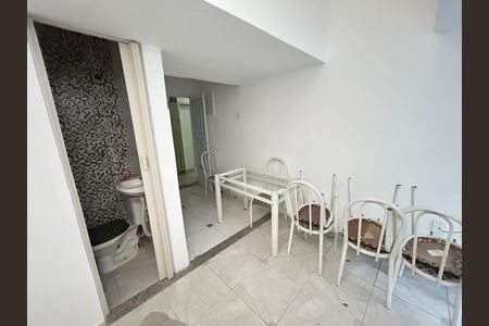 Sala de kitnet/studio para alugar com 1 quarto, 28m² em Cascadura, Rio de Janeiro