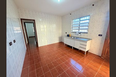 Casa para alugar com 131m², 3 quartos e 2 vagasCozinha 