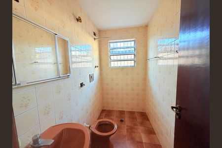 Casa para alugar com 131m², 3 quartos e 2 vagasBanheiro 2 