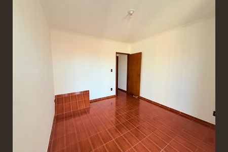 Suite de casa para alugar com 3 quartos, 131m² em Jardim Rosa Maria, São Paulo