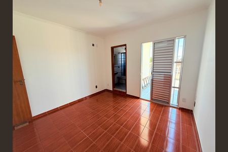 Casa para alugar com 131m², 3 quartos e 2 vagasSuite 