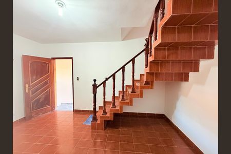 Sala  de casa para alugar com 3 quartos, 131m² em Jardim Rosa Maria, São Paulo