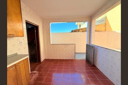 Lavanderia de casa para alugar com 3 quartos, 131m² em Jardim Rosa Maria, São Paulo