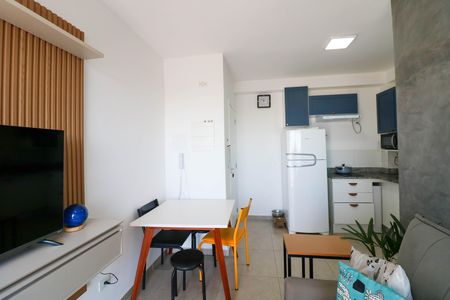 Apartamento à venda com 42m², 2 quartos e sem vaga Apartamento à venda com 42m², 2 quartos e sem vagaSala / Cozinha