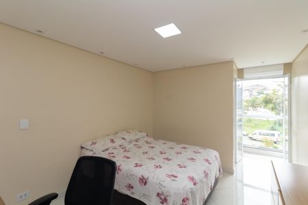 Casa de condomínio à venda com 107m², 3 quartos e 2 vagas Casa de condomínio à venda com 107m², 3 quartos e 2 vagasSuite
