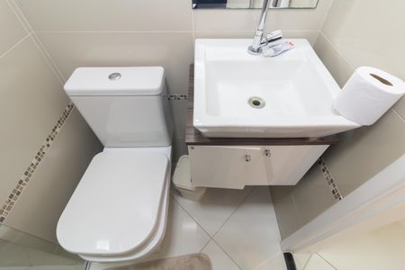 Casa de condomínio à venda com 107m², 3 quartos e 2 vagas Casa de condomínio à venda com 107m², 3 quartos e 2 vagasBanheiro 1