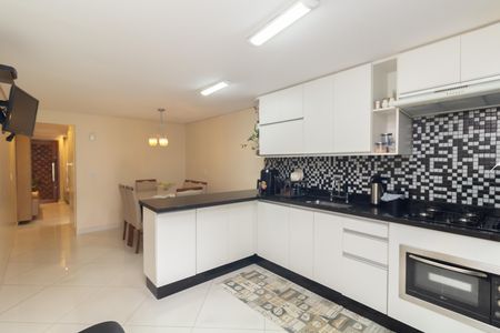 Casa de condomínio à venda com 107m², 3 quartos e 2 vagas Casa de condomínio à venda com 107m², 3 quartos e 2 vagasCozinha