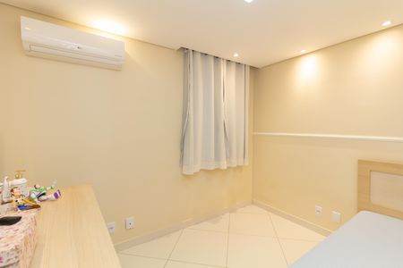 Casa de condomínio à venda com 107m², 3 quartos e 2 vagas Casa de condomínio à venda com 107m², 3 quartos e 2 vagasQuarto 1