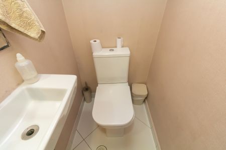 Casa de condomínio à venda com 107m², 3 quartos e 2 vagas Casa de condomínio à venda com 107m², 3 quartos e 2 vagasLavabo