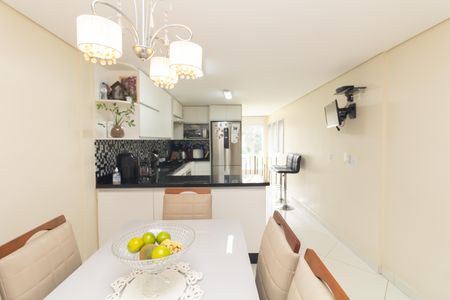Casa de condomínio à venda com 107m², 3 quartos e 2 vagas Casa de condomínio à venda com 107m², 3 quartos e 2 vagasCozinha