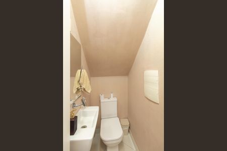 Casa de condomínio à venda com 107m², 3 quartos e 2 vagas Casa de condomínio à venda com 107m², 3 quartos e 2 vagasLavabo