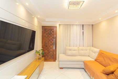 Sala de casa de condomínio à venda com 3 quartos, 107m² em Fazenda Aricanduva, São Paulo