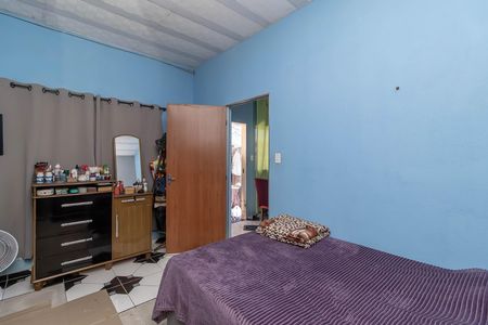 Casa à venda com 200m², 5 quartos e 3 vagas Casa à venda com 200m², 5 quartos e 3 vagasQuarto Casa 3