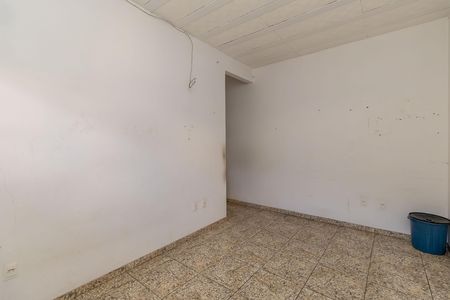 Casa à venda com 200m², 5 quartos e 3 vagas Casa à venda com 200m², 5 quartos e 3 vagasSala Casa 2