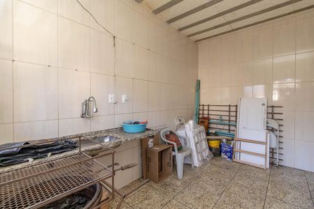 Casa à venda com 200m², 5 quartos e 3 vagas Casa à venda com 200m², 5 quartos e 3 vagasCozinha Casa 2